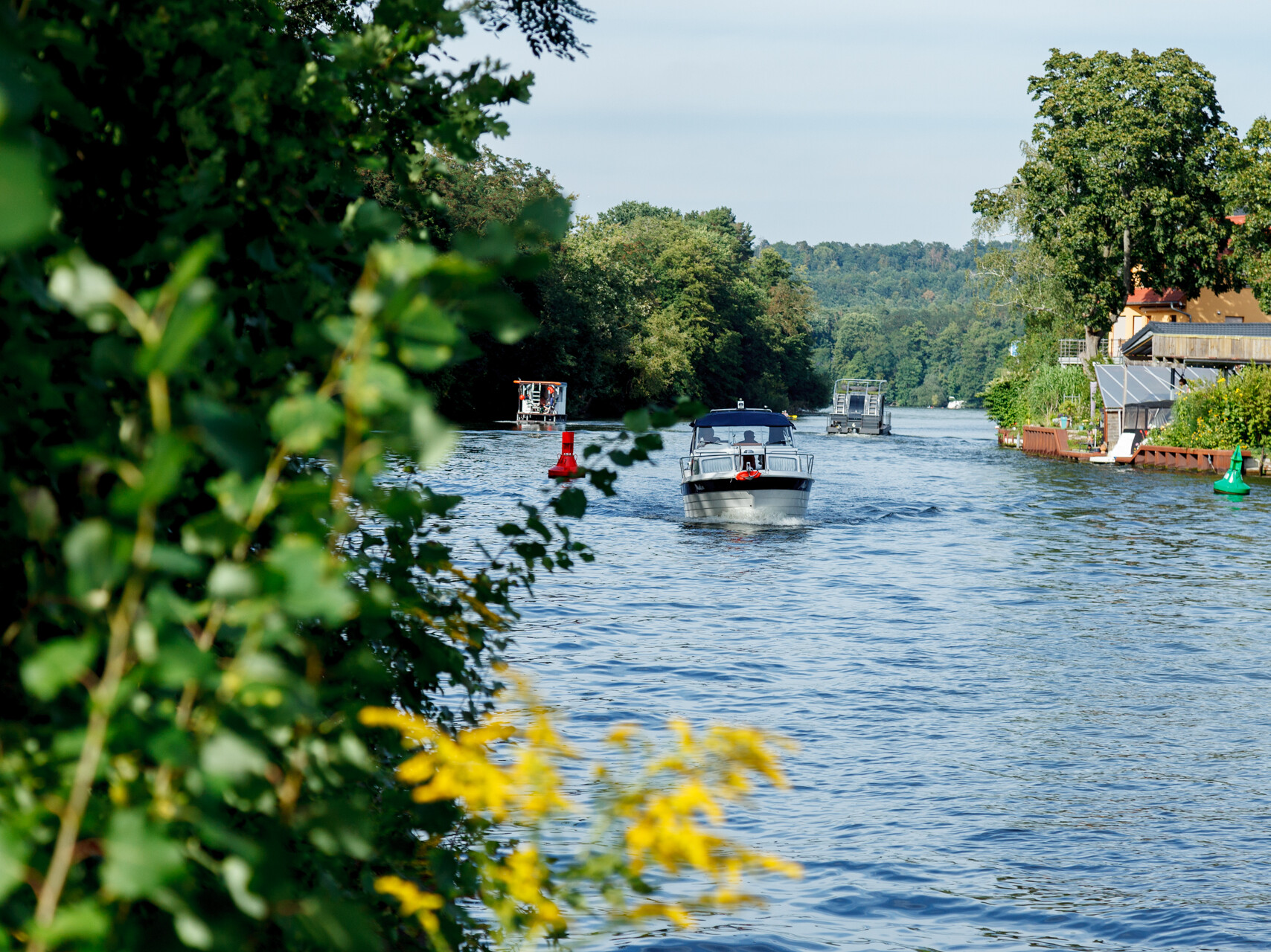 Boote auf dem Flakenflie&szlig;