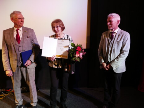 Ehrenurkunde für Sigrid Riedel