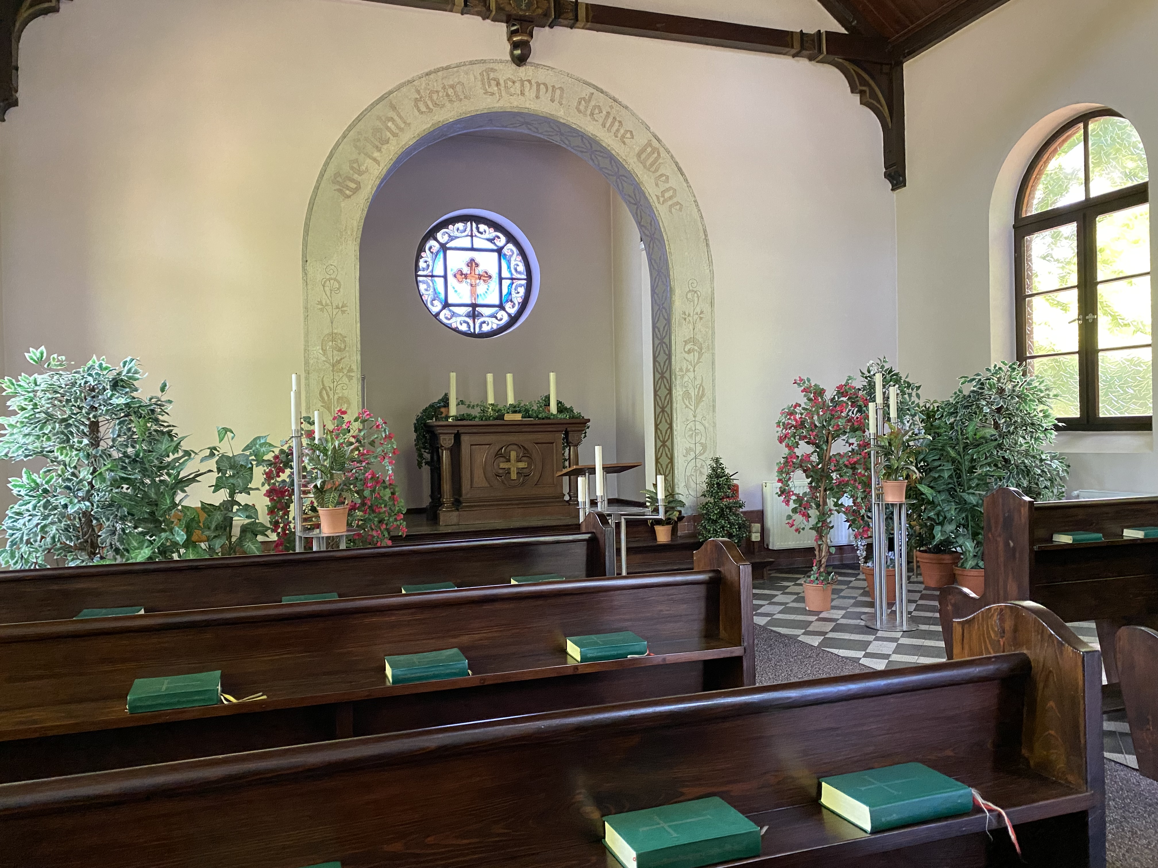 Innenraum Friedhofskapelle