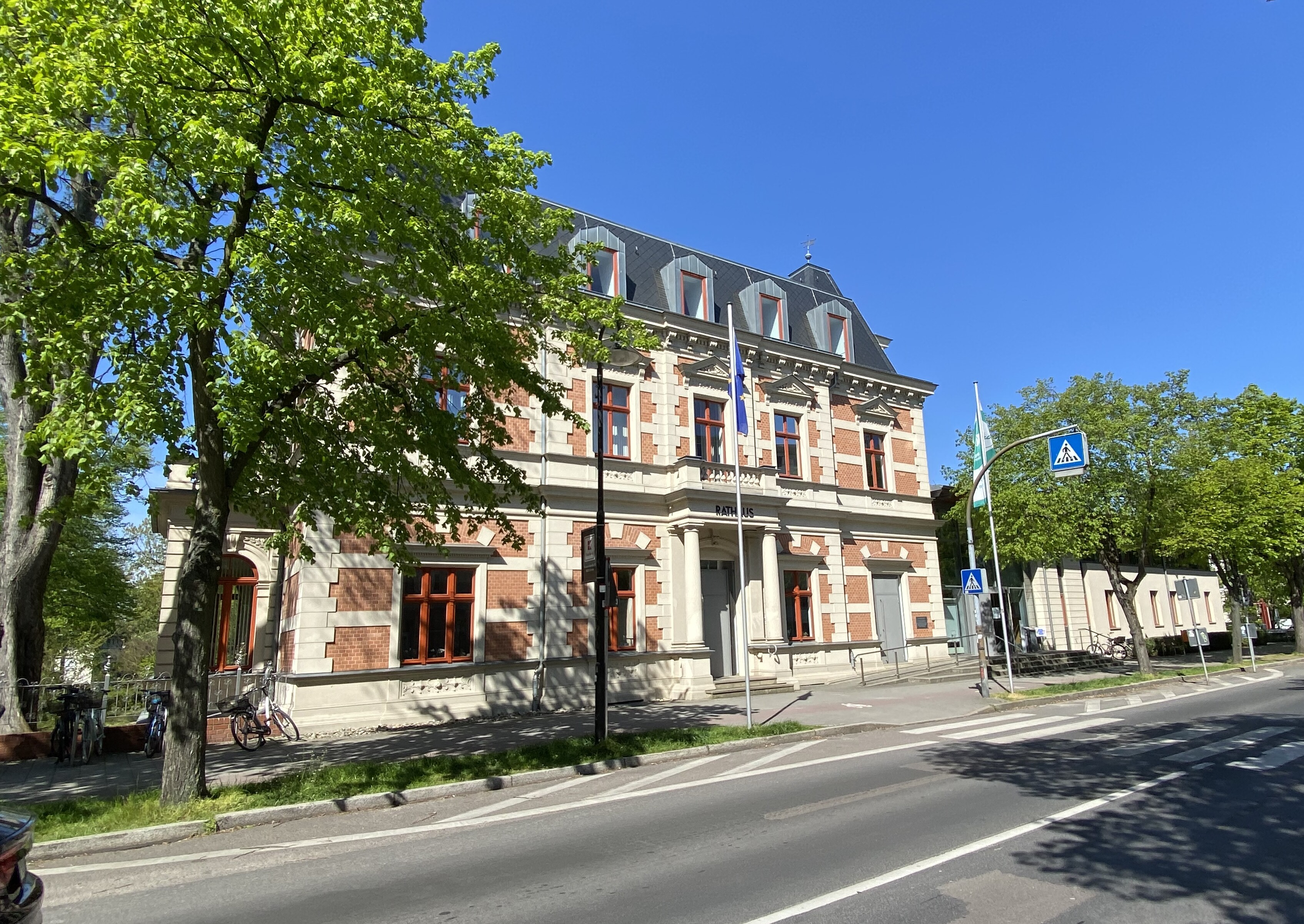 Und immer wieder sind die Weiber schuld