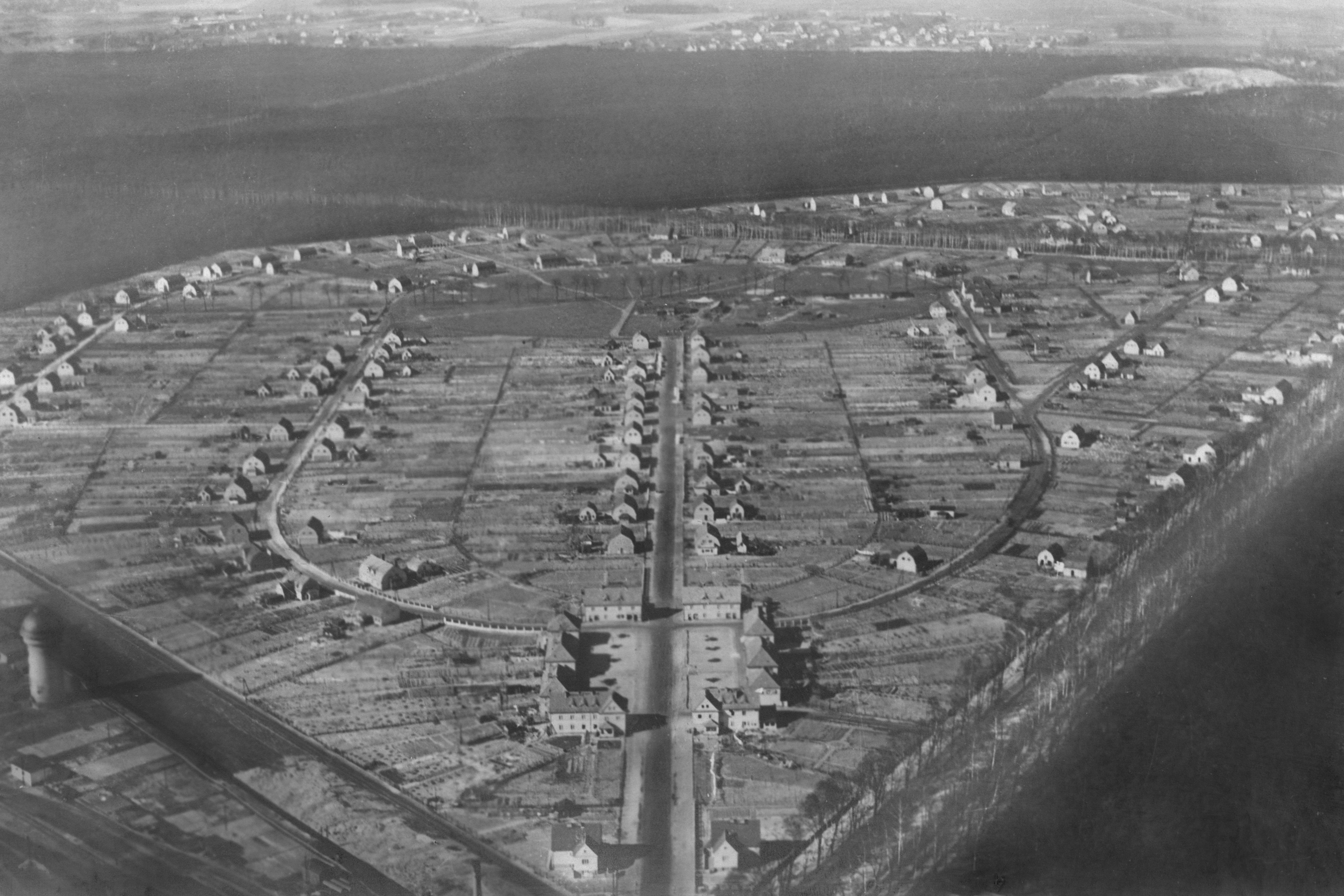 Alte Luftaufnahme der Bahnhofsiedlung